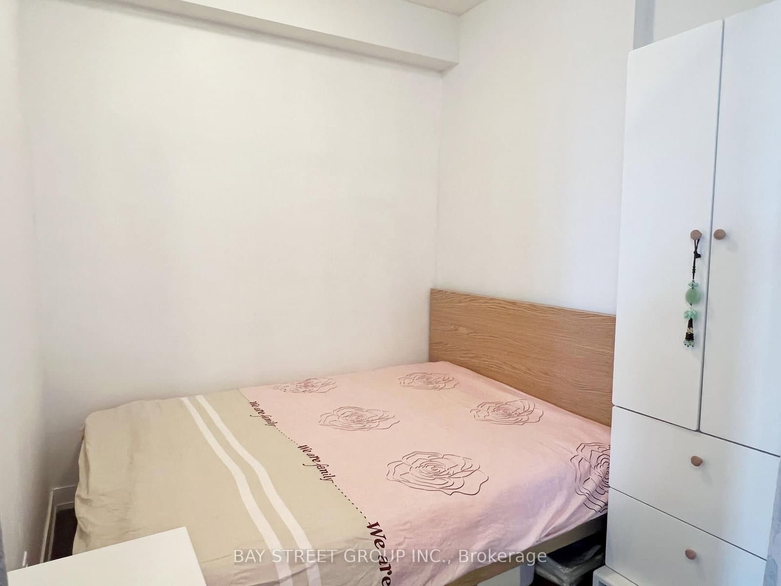 840 Queens Plate Drive, Unit 409 thumbnail 7