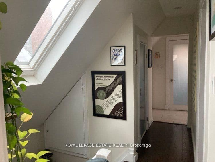 128 Mavety Street, Unit 3 thumbnail 9
