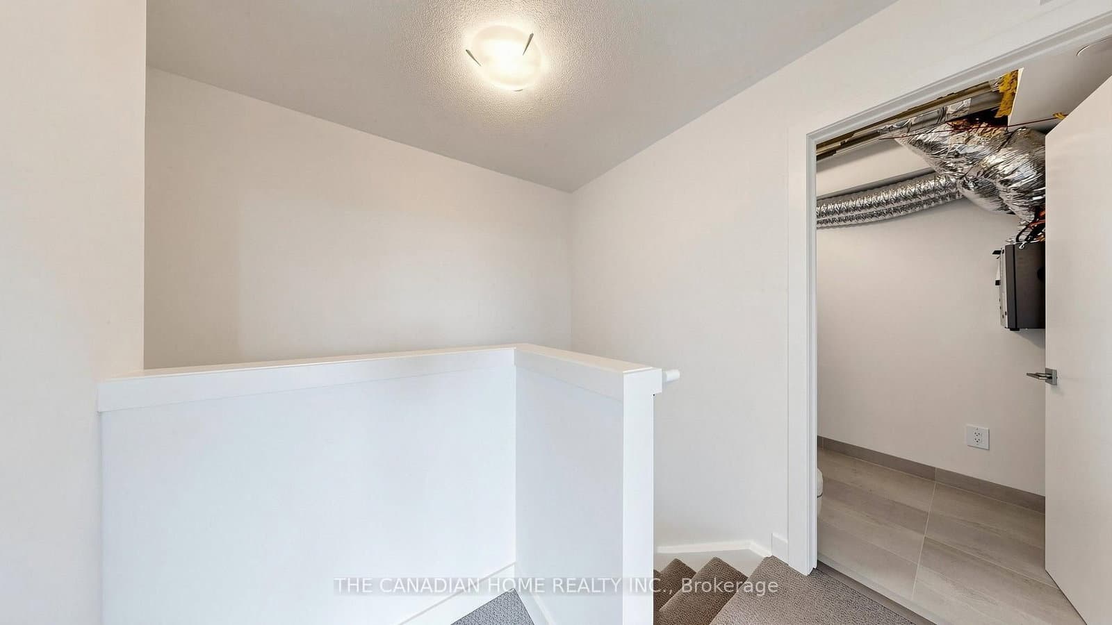 35 Romilly Avenue, Unit 18 thumbnail 17