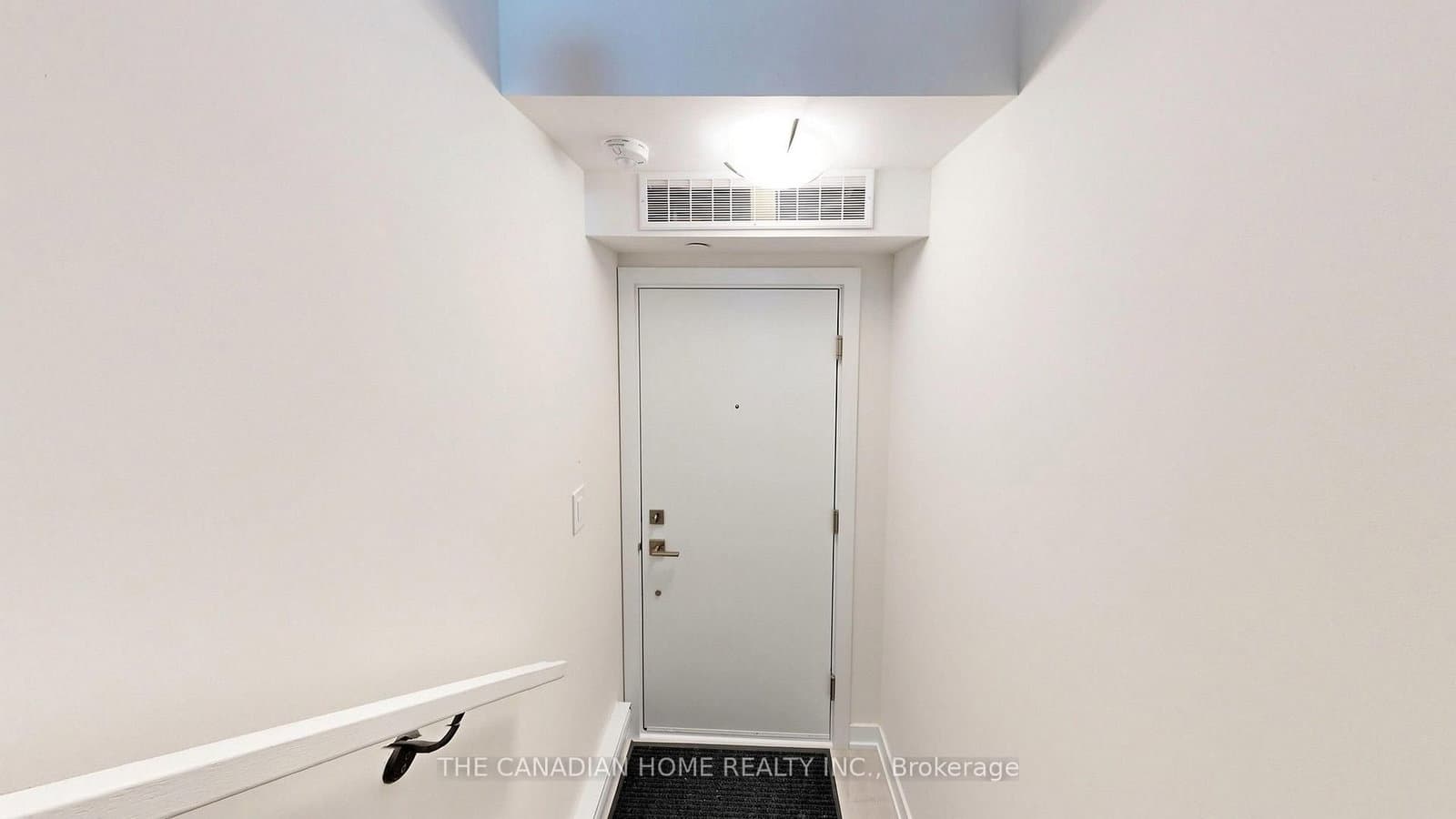 35 Romilly Avenue, Unit 18 thumbnail 4