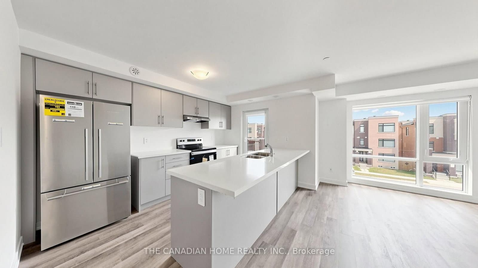 35 Romilly Avenue, Unit 18 thumbnail 7