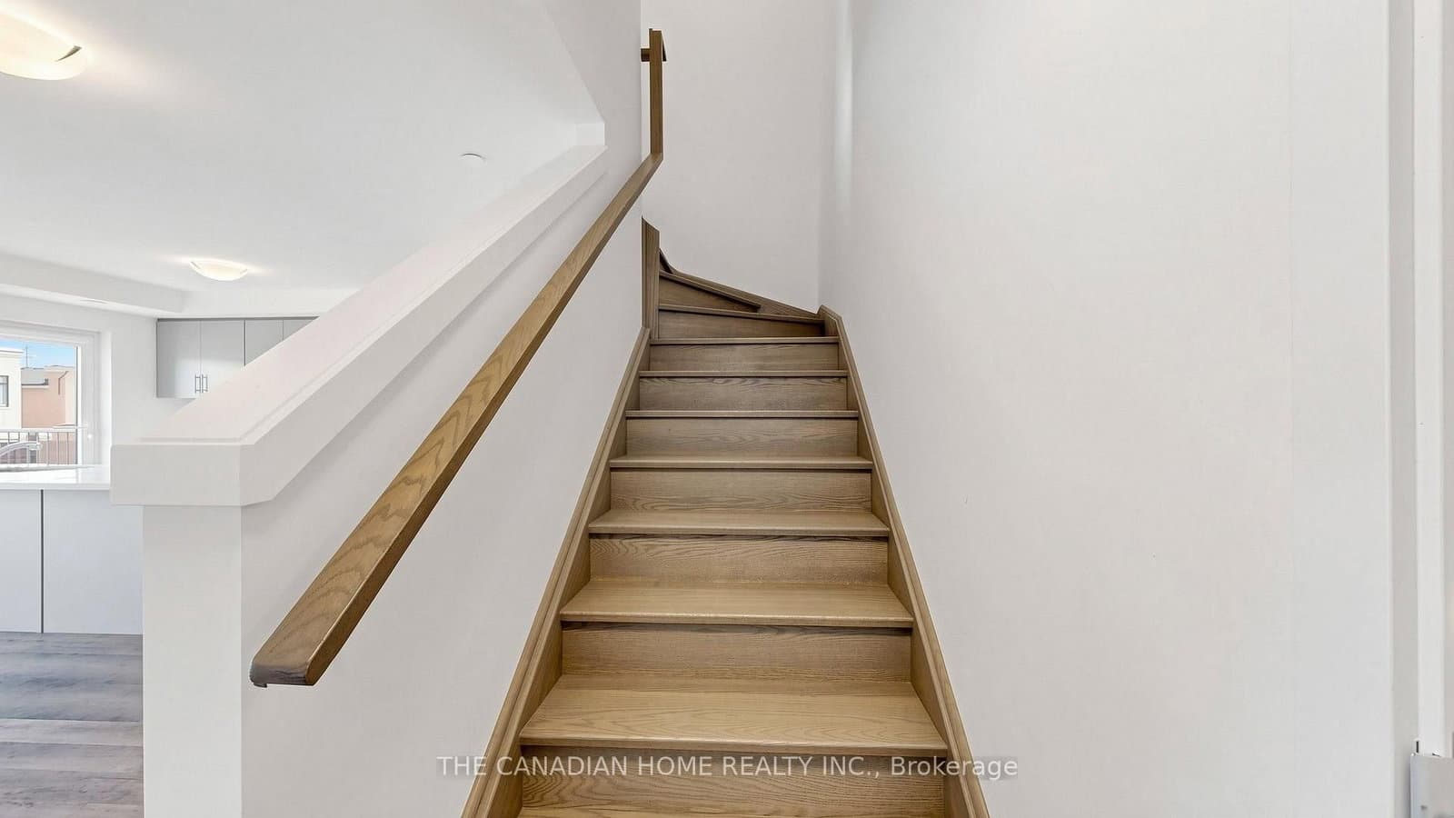 45 Romilly Avenue, Unit 4 thumbnail 18