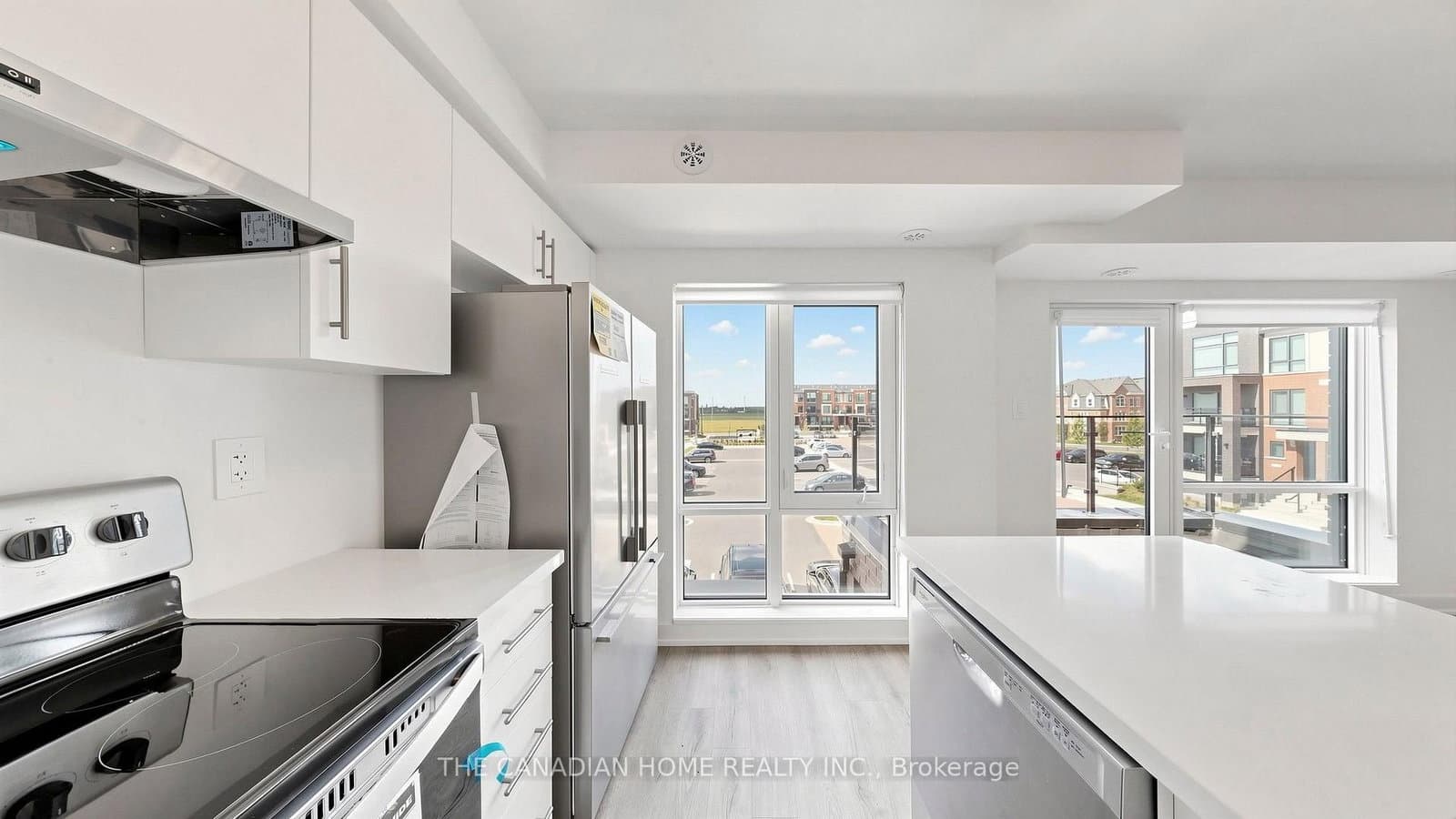 45 Romilly Avenue, Unit 7 thumbnail 6