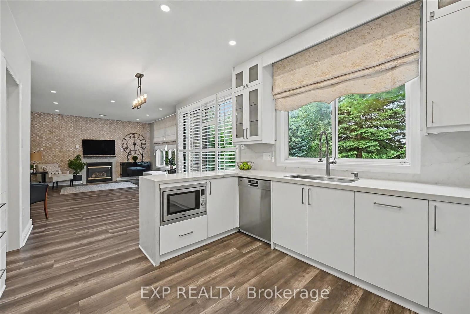 2376 Oakhaven Drive thumbnail 15