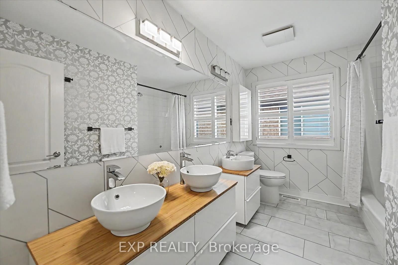 2376 Oakhaven Drive thumbnail 27