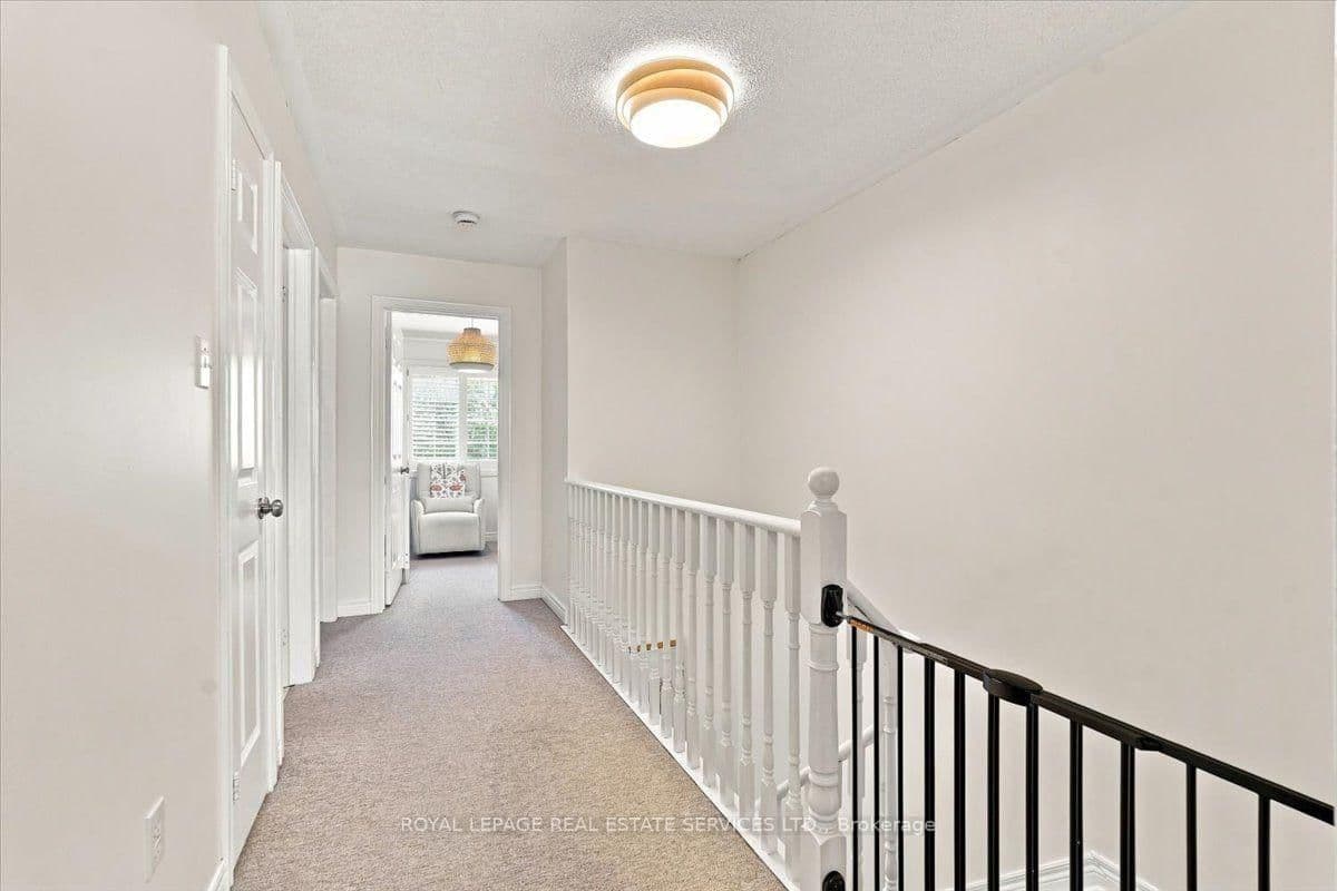 2970 Berwick Drive, Unit 3 thumbnail 20