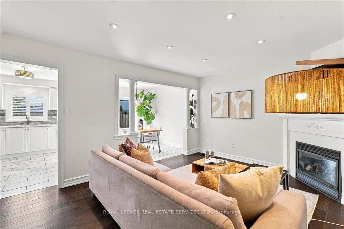 2970 Berwick Drive, Unit 3 thumbnail 5