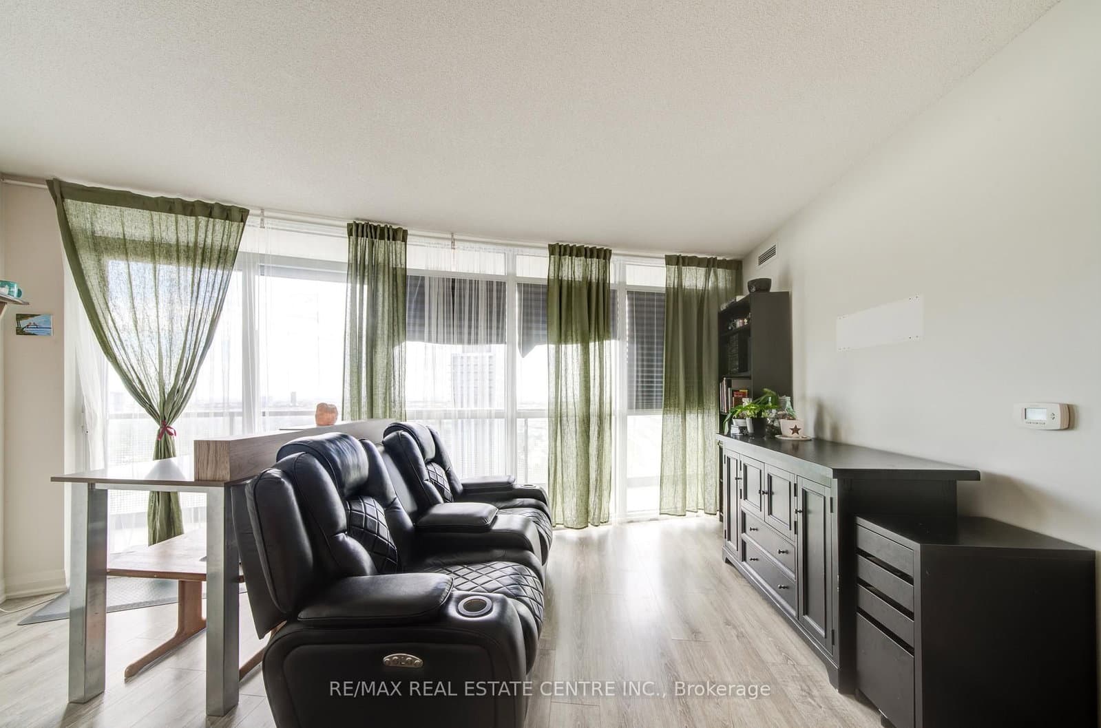 30 Gibbs Road, Unit 2608 thumbnail 9
