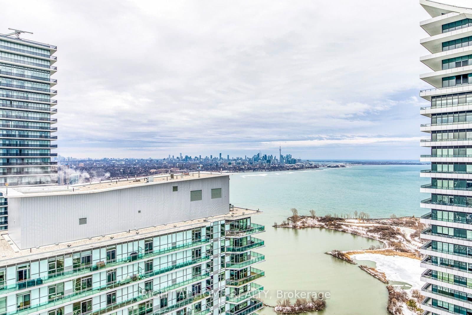 30 Shore Breeze Drive, Unit 4611 thumbnail 11