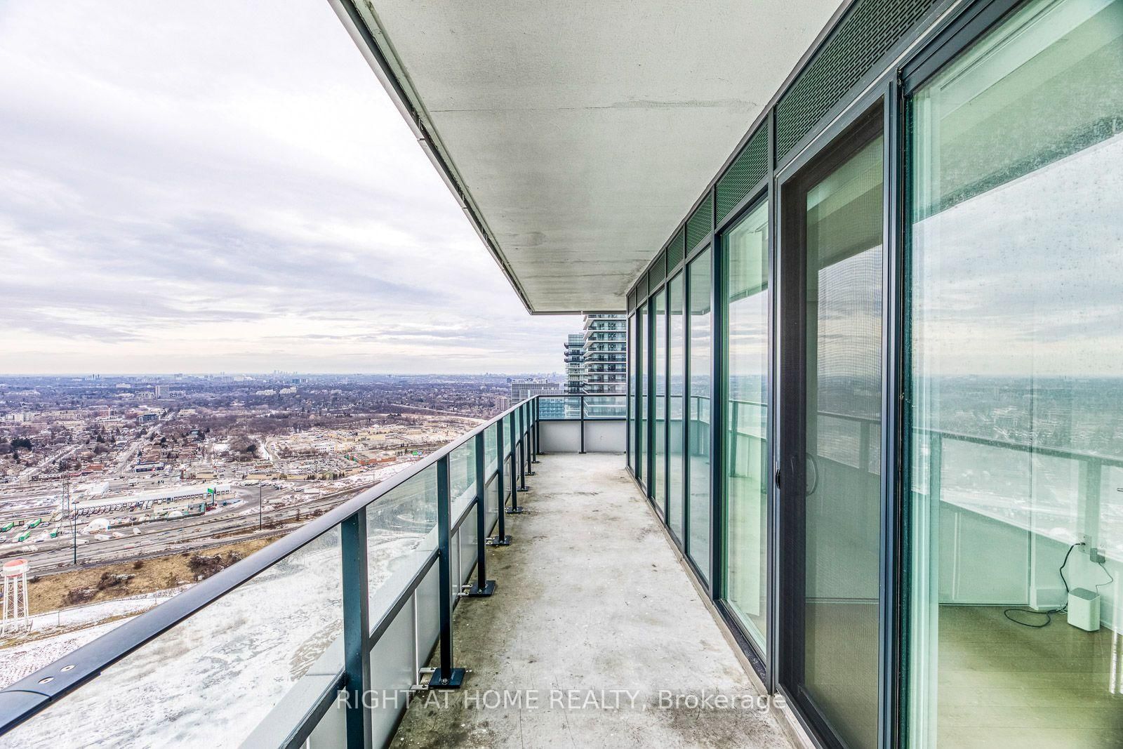 30 Shore Breeze Drive, Unit 4611 thumbnail 21