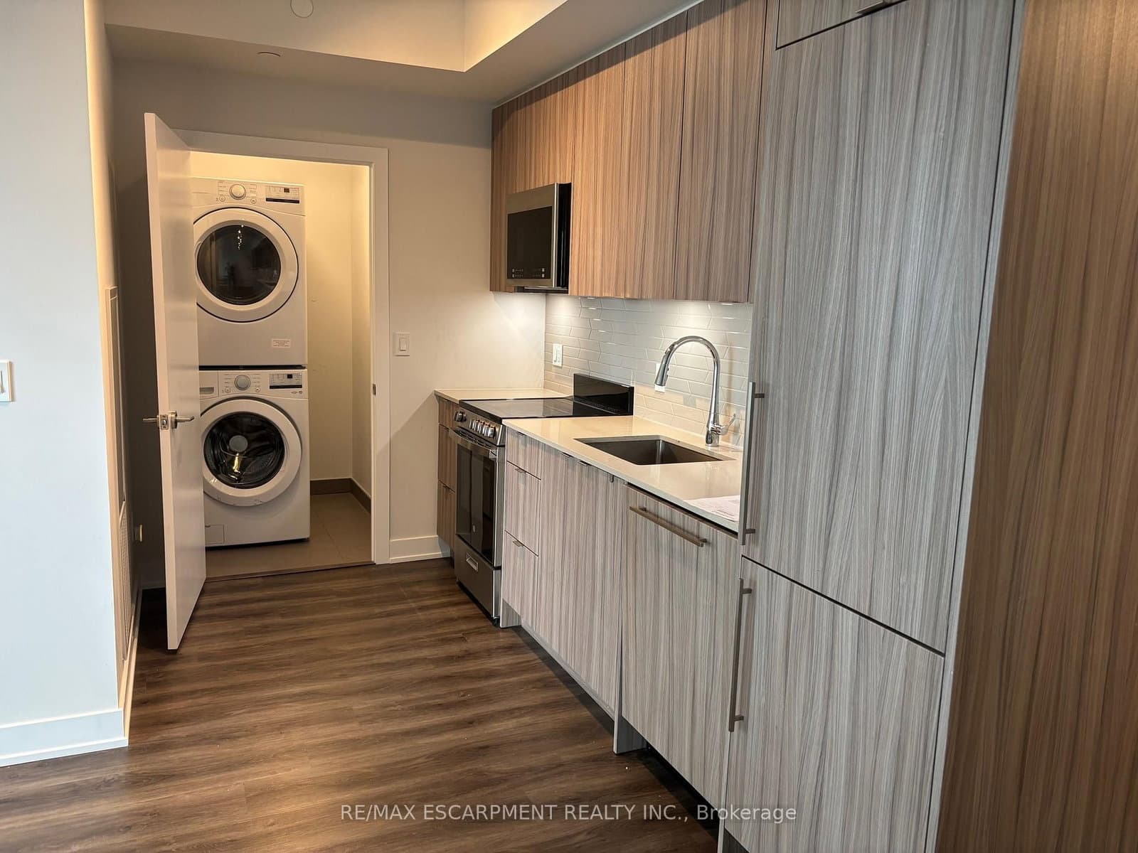 4130 PARKSIDE VILLAGE Drive, Unit 2211 thumbnail 17