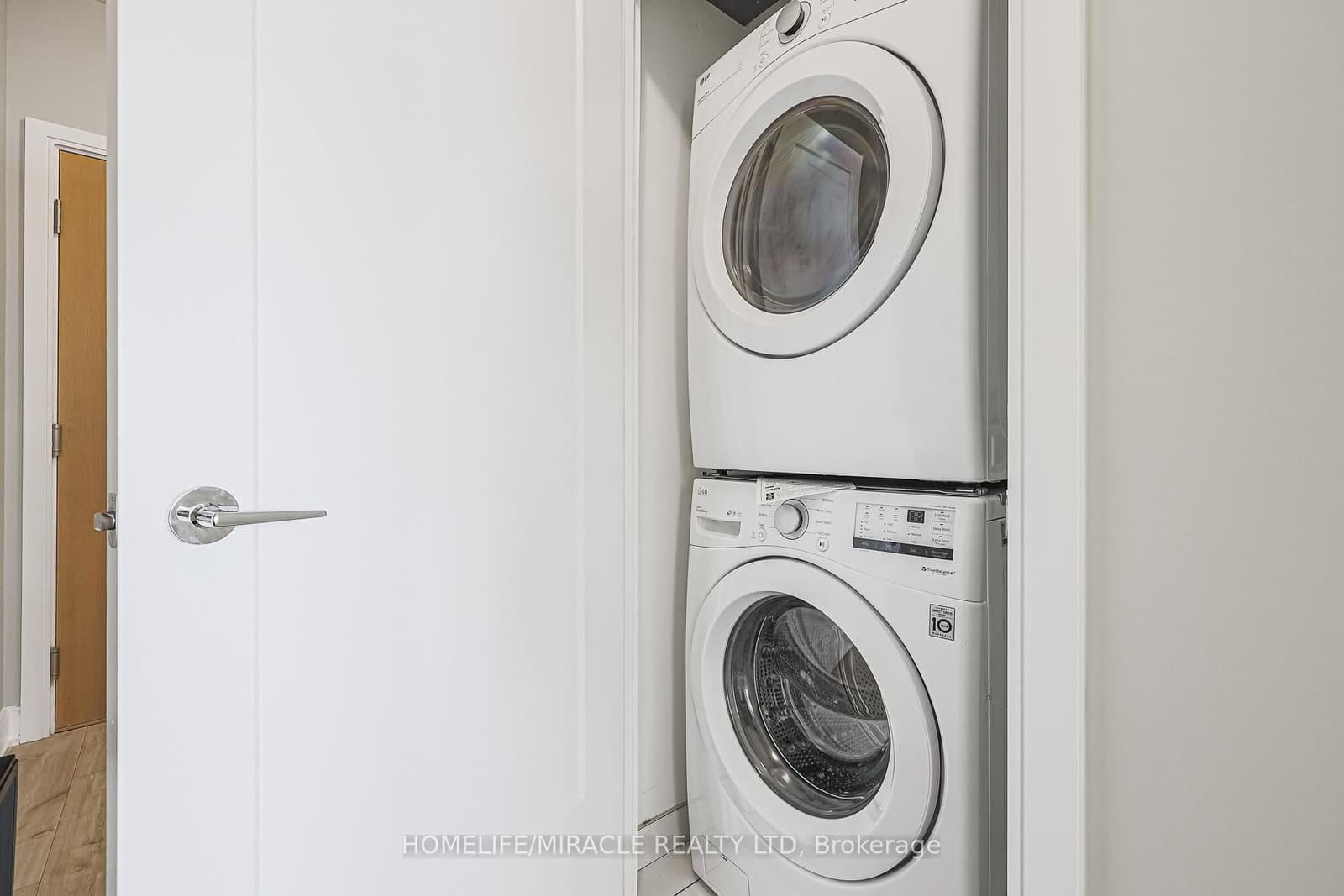 65 Annie Craig Drive, Unit 1110 thumbnail 10