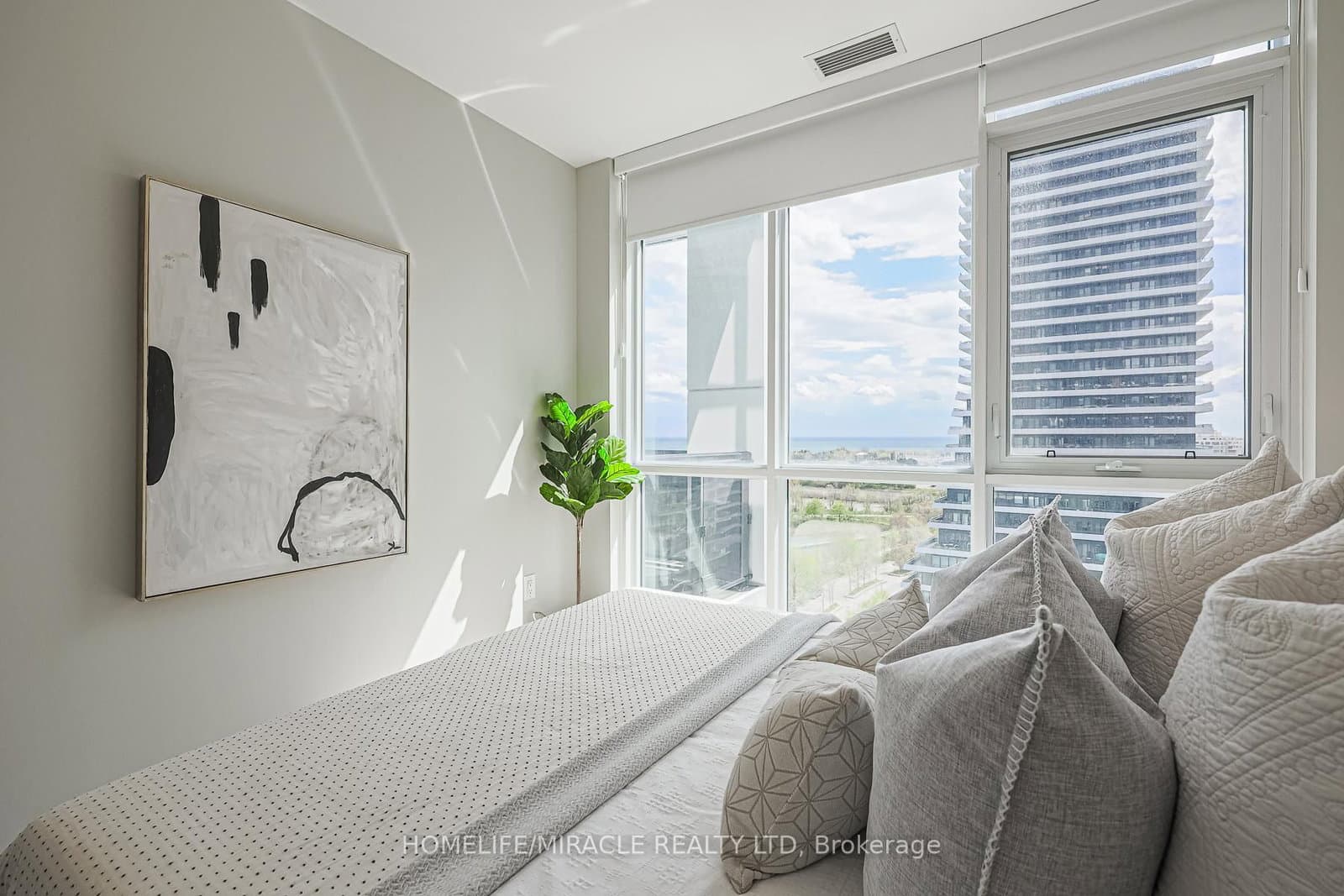 65 Annie Craig Drive, Unit 1110 thumbnail 28