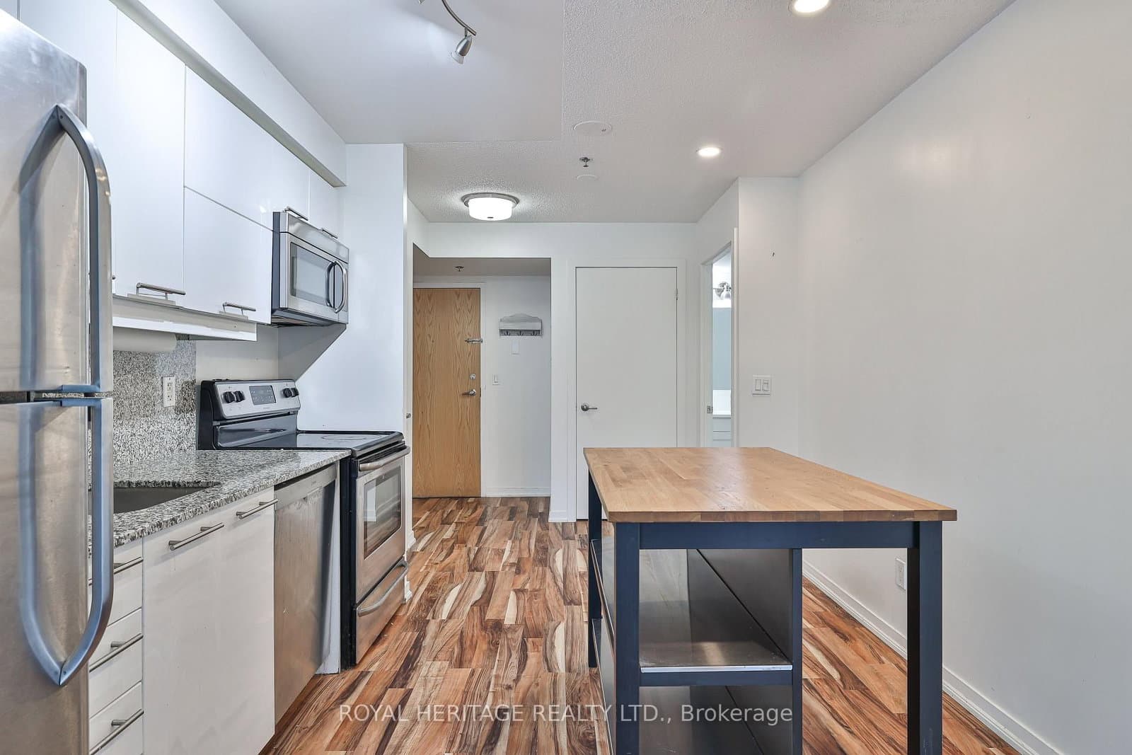 38 Joe Shuster Way, Unit 104 thumbnail 11