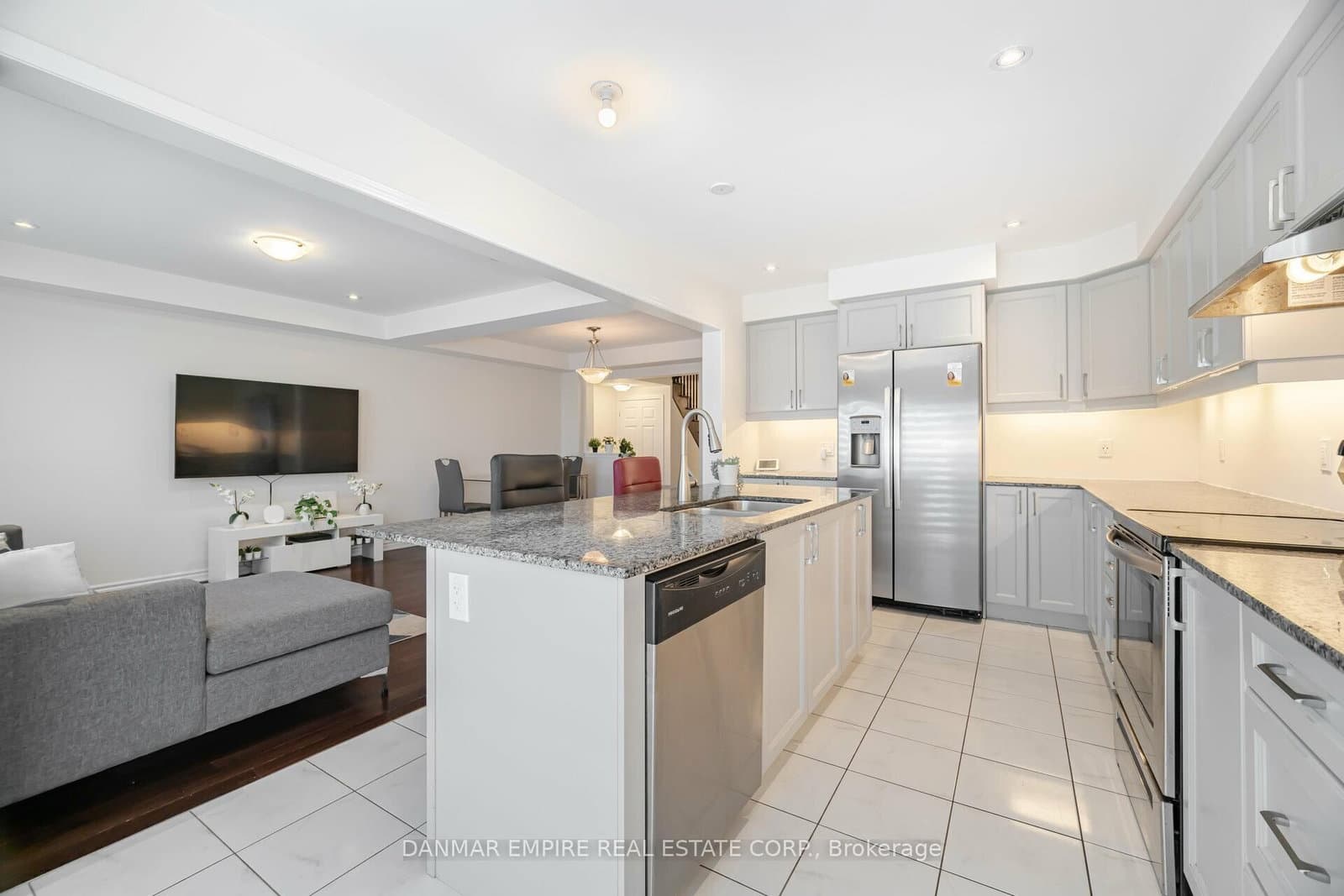1000 Asleton Boulevard S, Unit 39 thumbnail 18