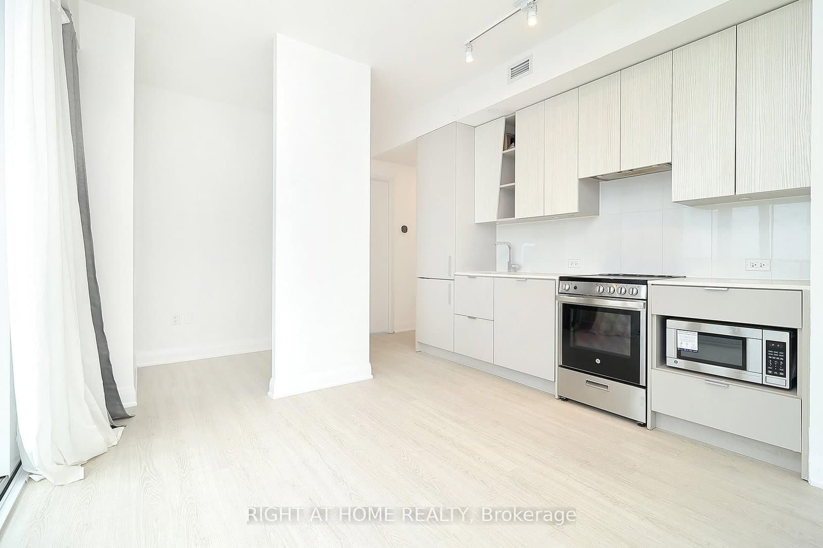 3883 Quartz Road, Unit 4203 thumbnail 7