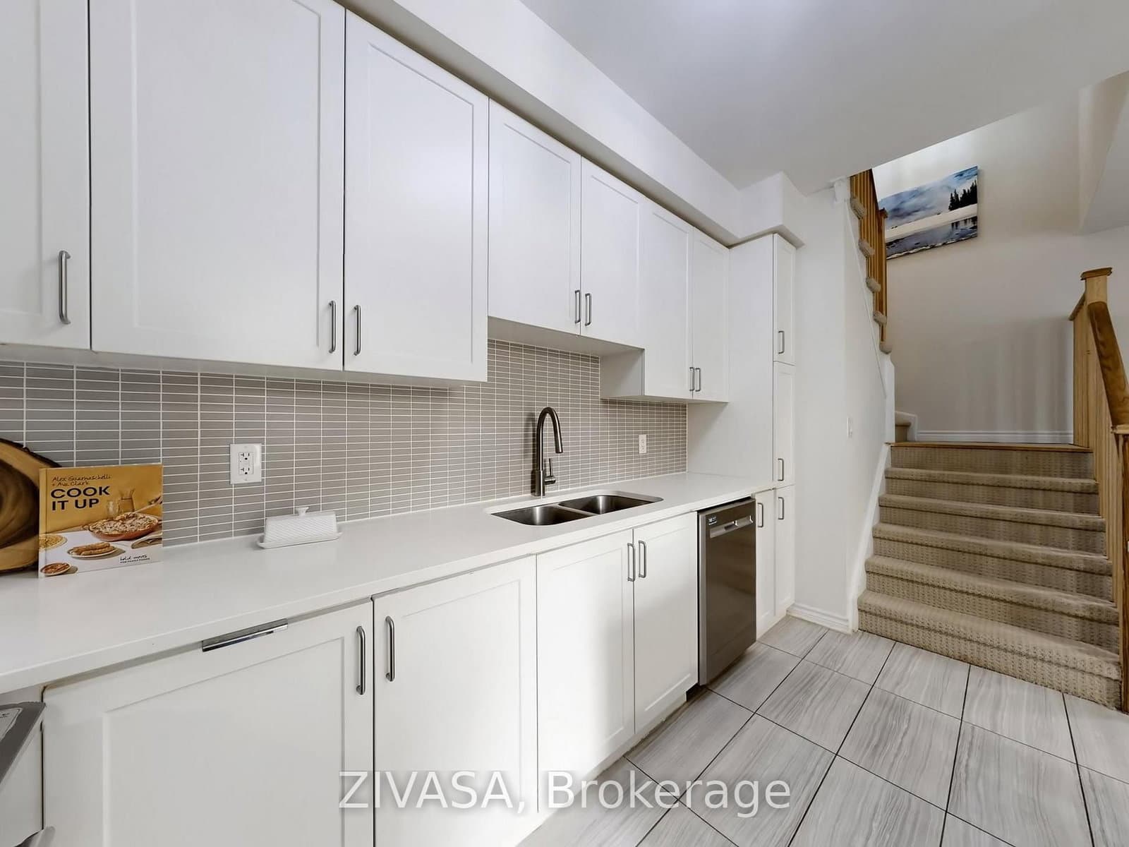 15 Applewood Lane, Unit 92 thumbnail 16