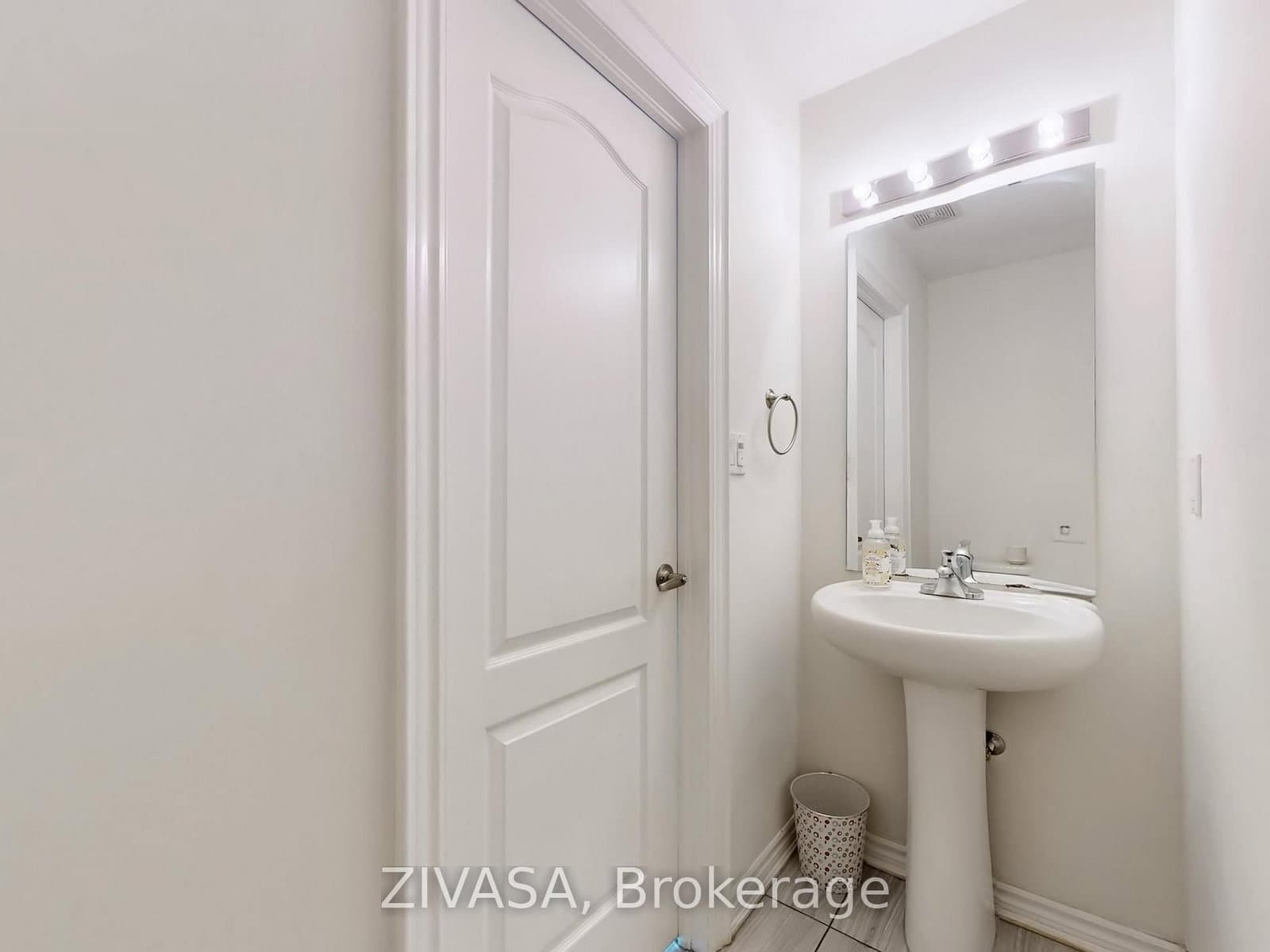 15 Applewood Lane, Unit 92 thumbnail 17