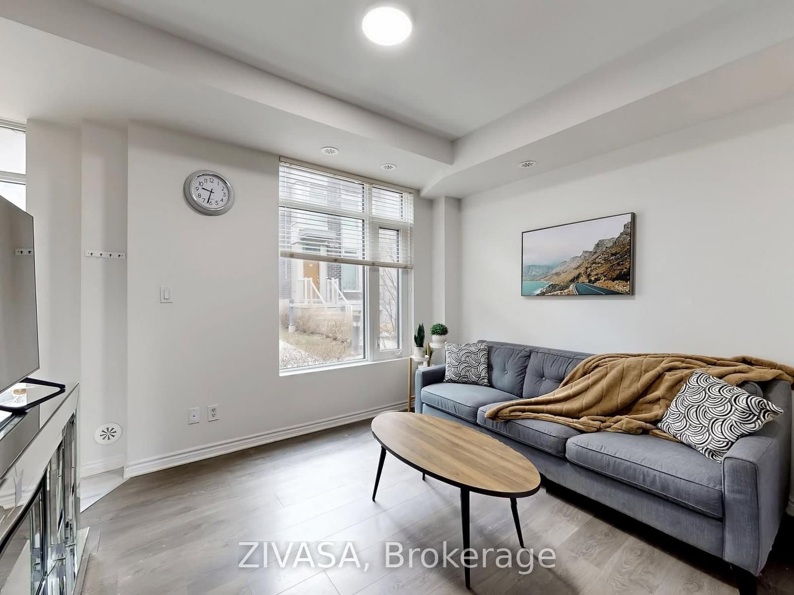 15 Applewood Lane, Unit 92 thumbnail 3