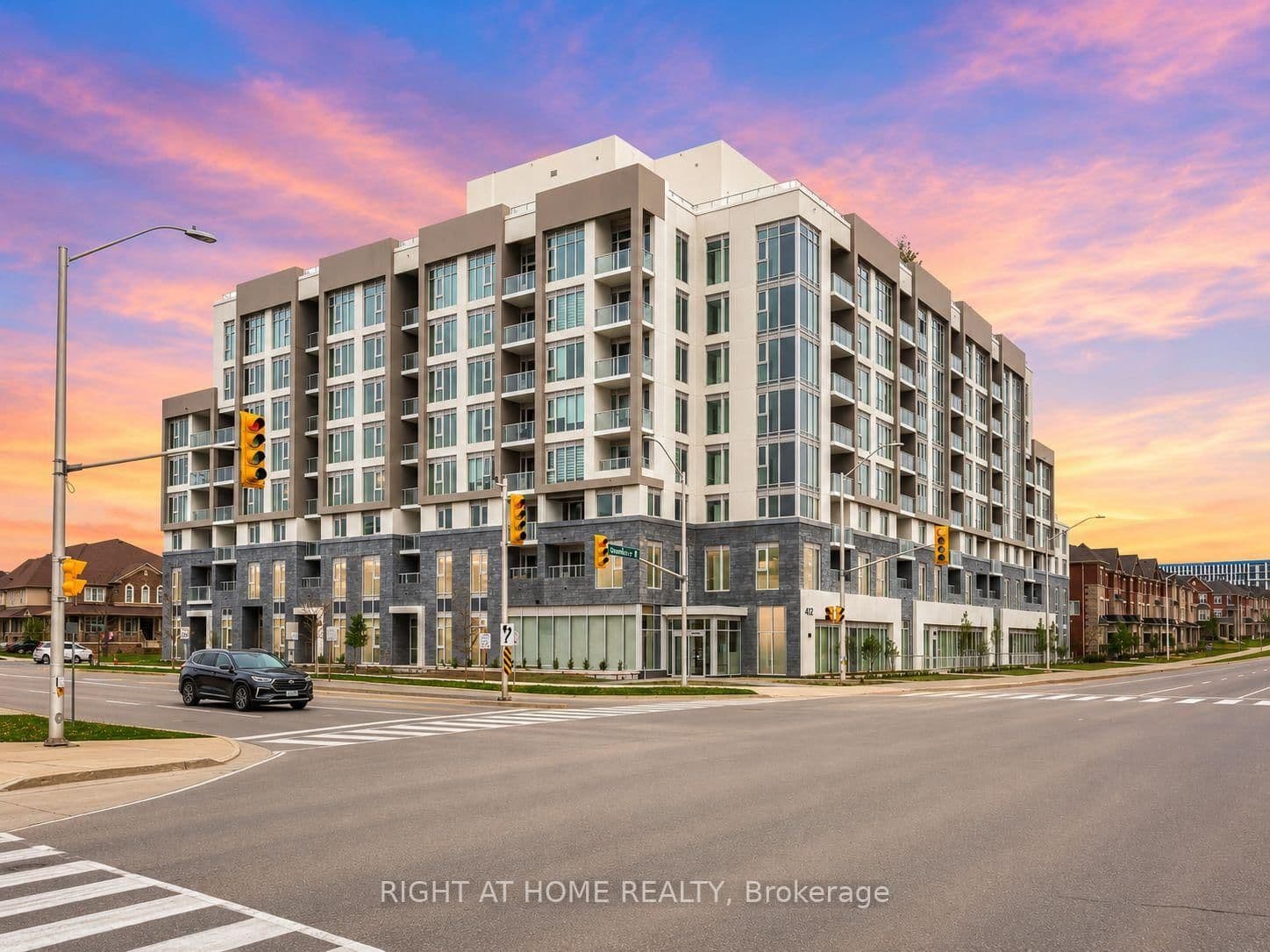 412 Silver Maple Road, Unit 303 thumbnail 2