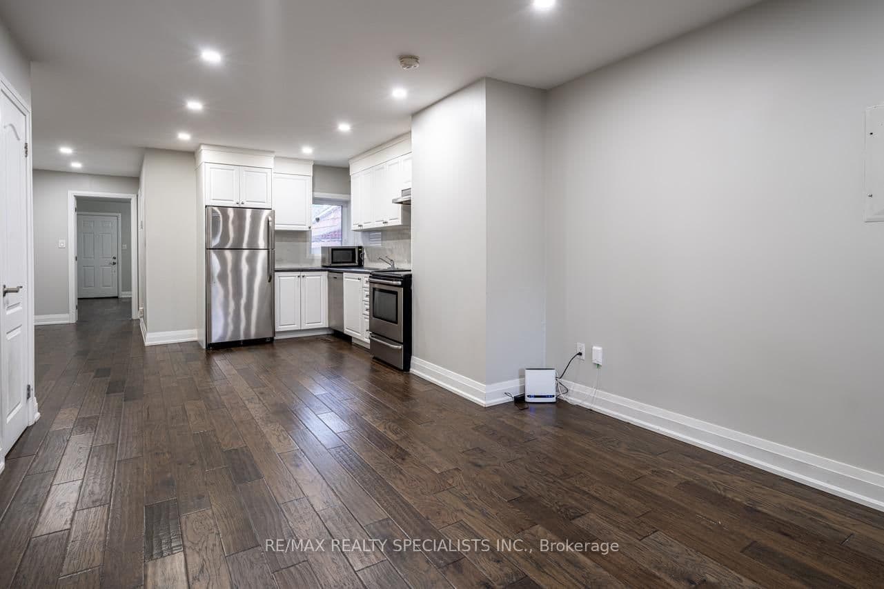 12 Wiltshire Avenue, Unit 1st Floor thumbnail 4