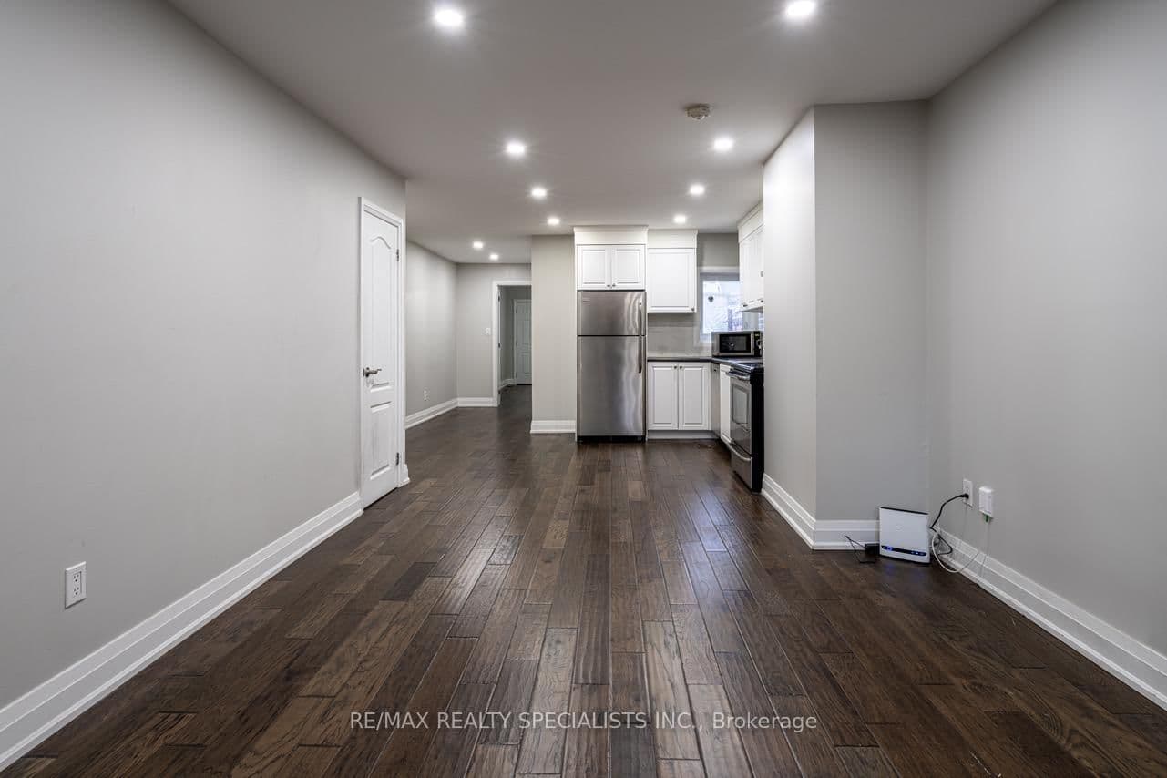 12 Wiltshire Avenue, Unit 1st Floor thumbnail 5