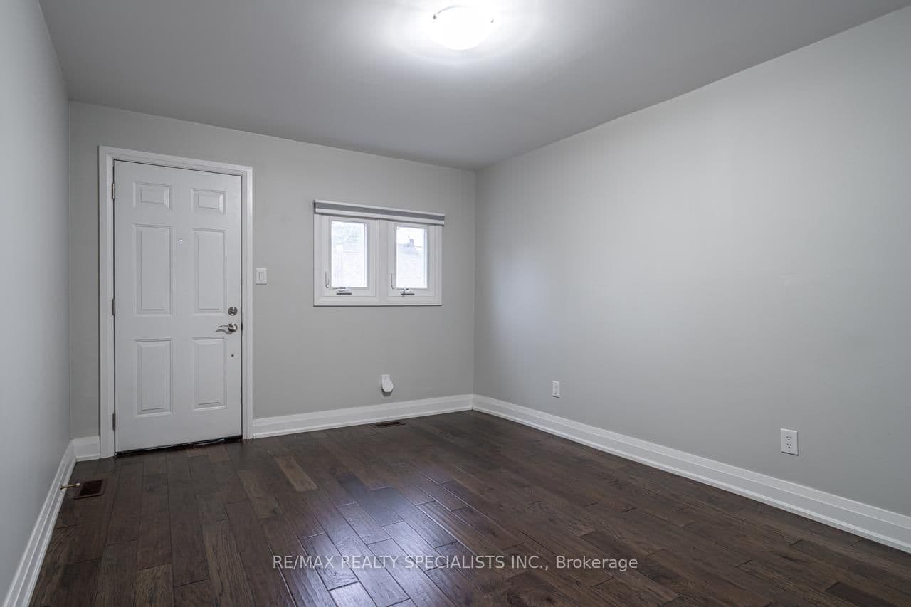 12 Wiltshire Avenue, Unit 1st Floor thumbnail 8