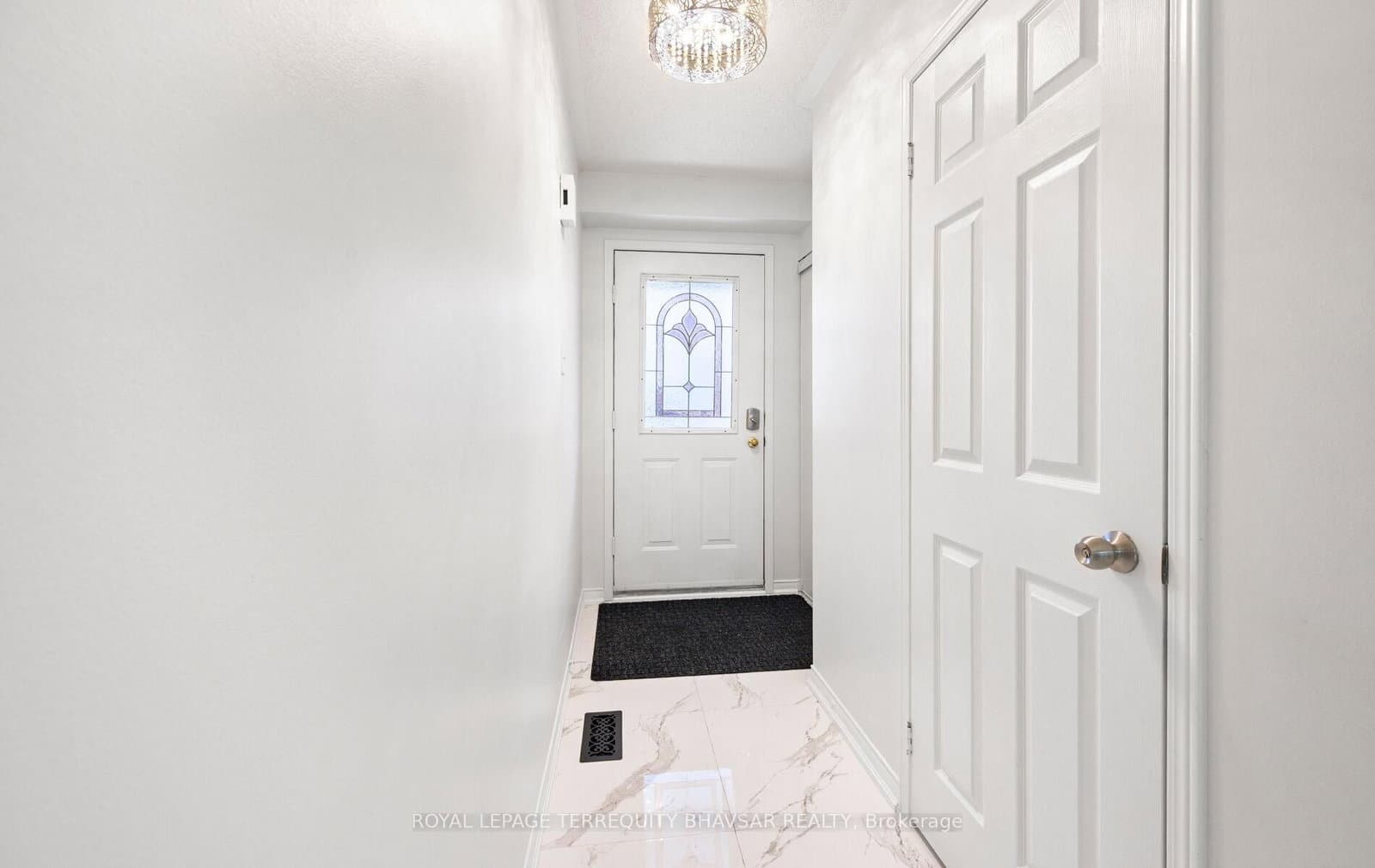 6830 Meadowvale Town Centre Circle, Unit 48 thumbnail 4