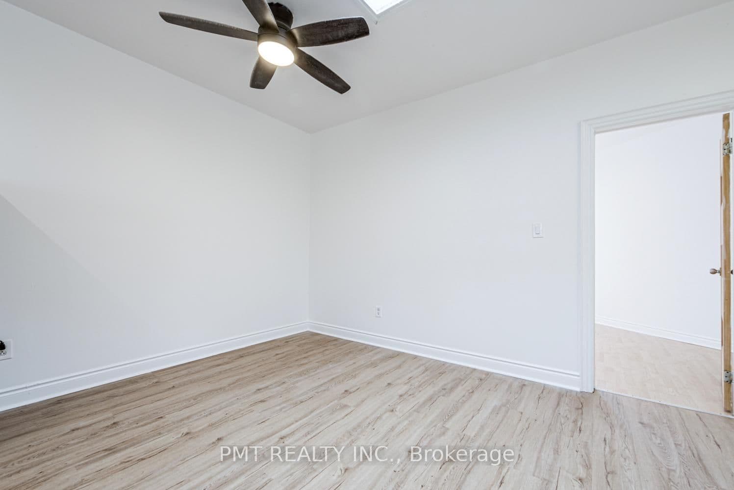 2045 Davenport Road, Unit Upper thumbnail 11
