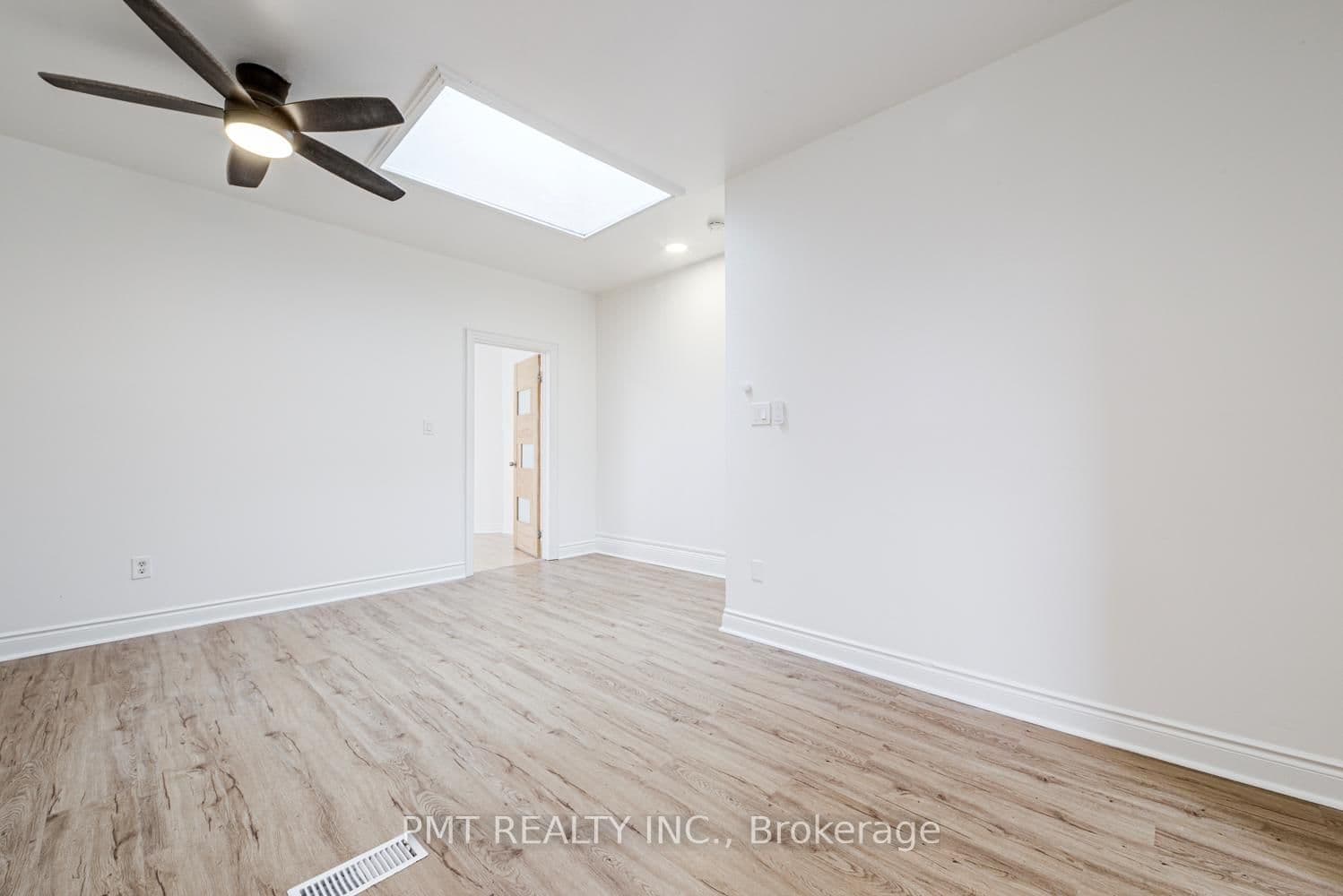 2045 Davenport Road, Unit Upper thumbnail 22