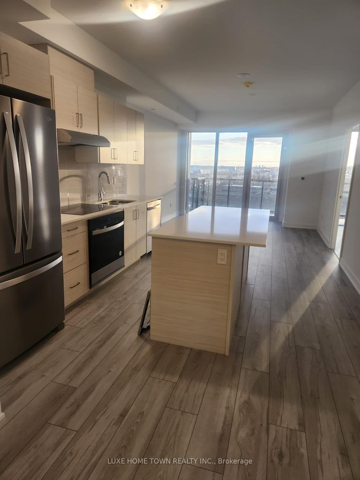 1035 Southdown Road, Unit 910 thumbnail 3