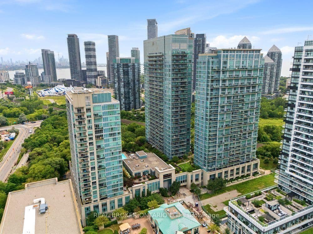 165 Legion Road N, Unit 825 thumbnail 27