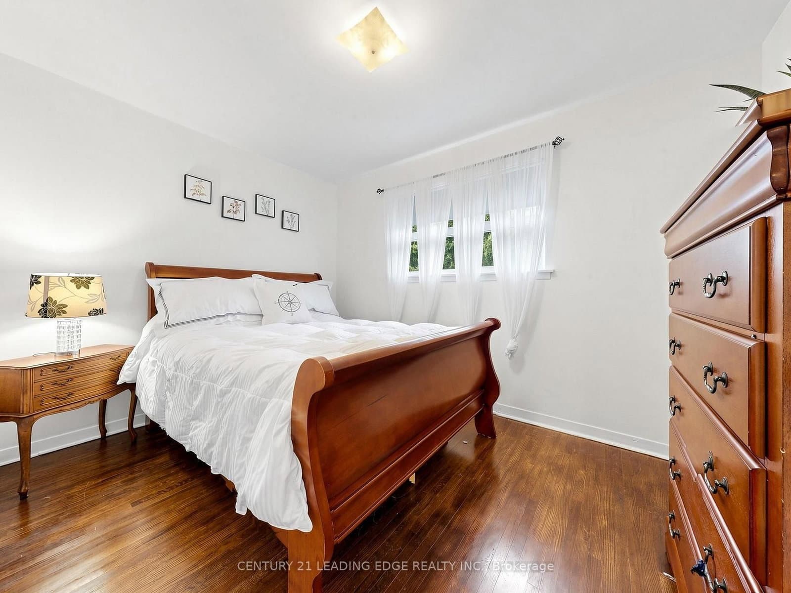 17 Tinton Crescent thumbnail 14