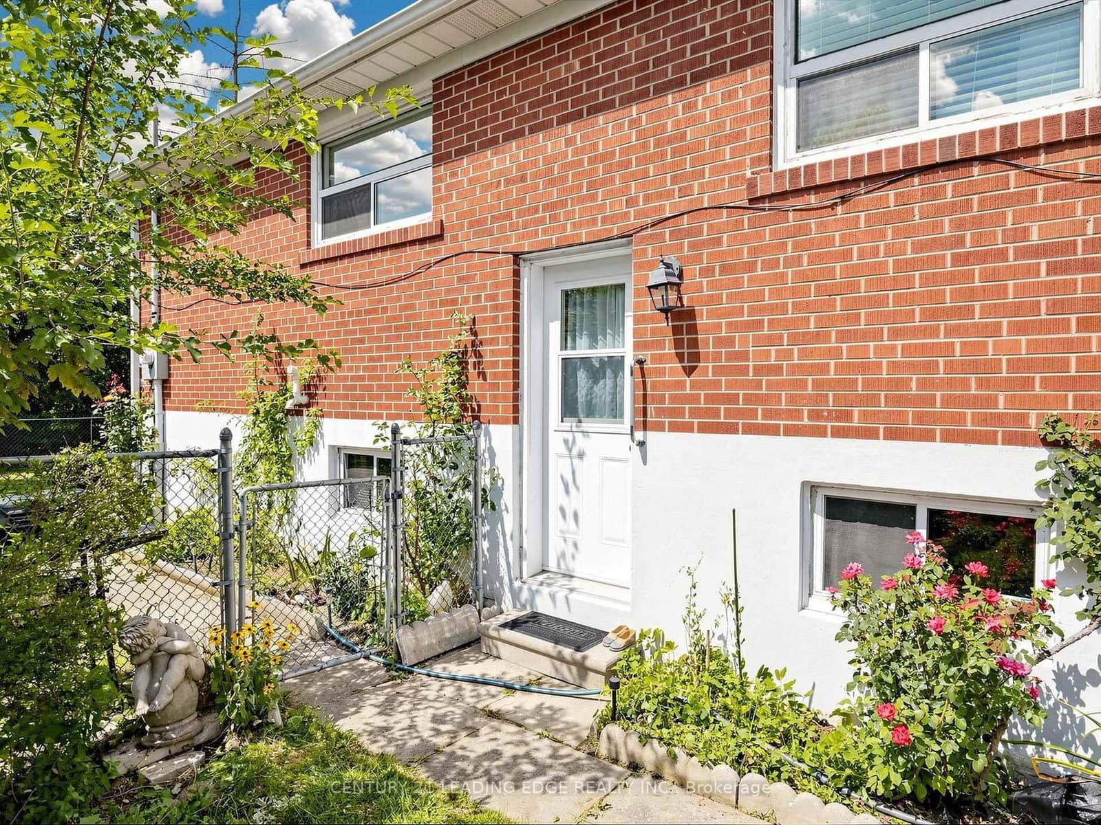 17 Tinton Crescent thumbnail 26