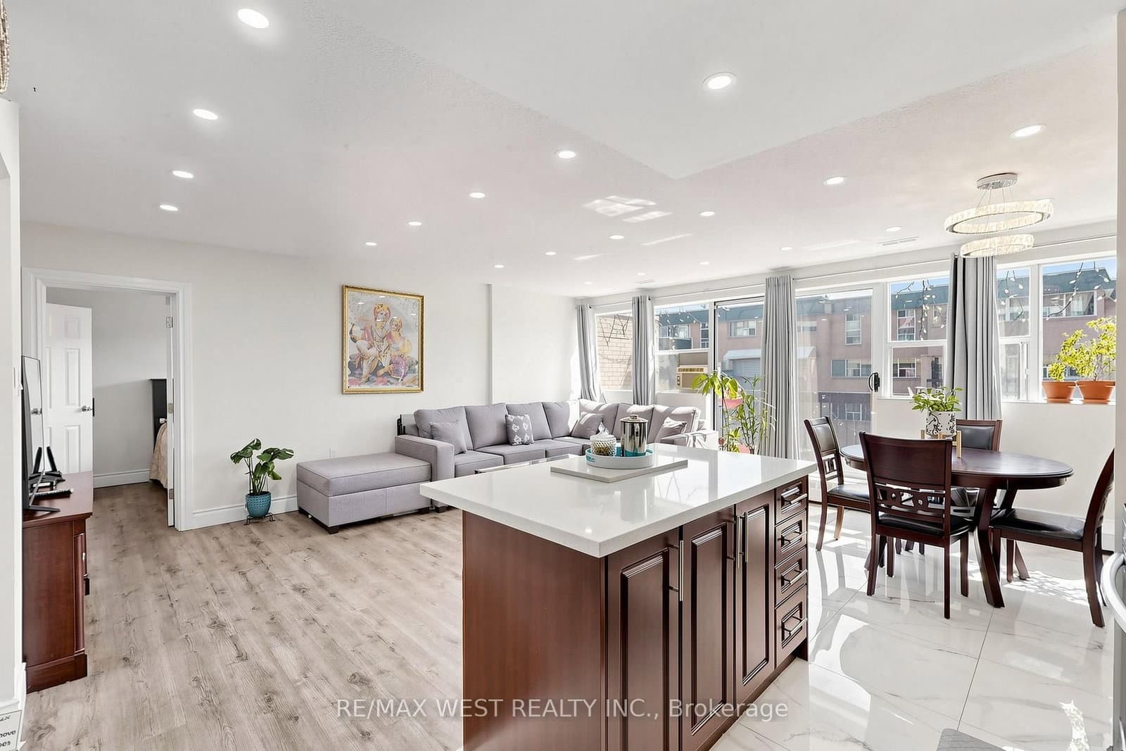 1624 Bloor Street, Unit 105 thumbnail 15