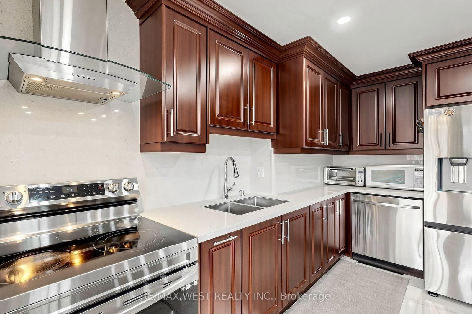 1624 Bloor Street, Unit 105 thumbnail 16