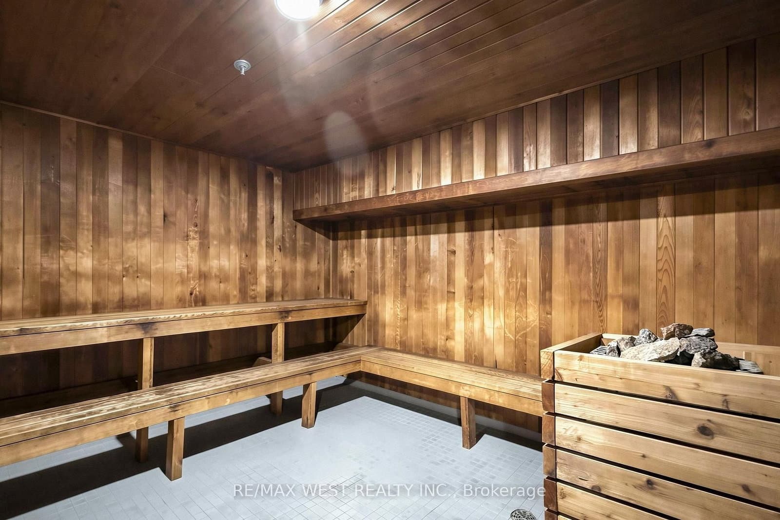 1624 Bloor Street, Unit 105 thumbnail 48