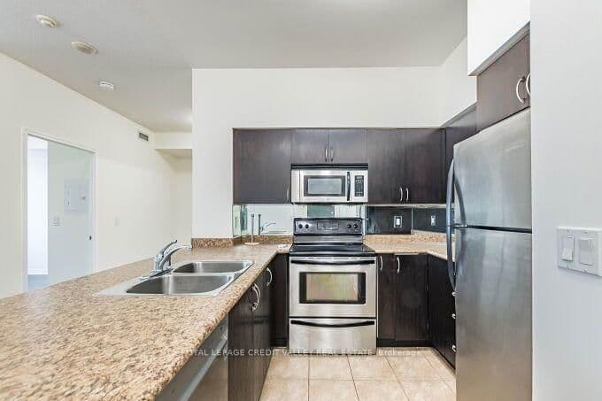 388 Prince Of Wales Drive, Unit 1706 thumbnail 10