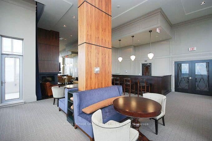 388 Prince Of Wales Drive, Unit 1706 thumbnail 3