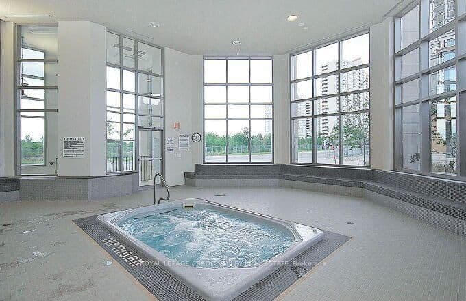 388 Prince Of Wales Drive, Unit 1706 thumbnail 39
