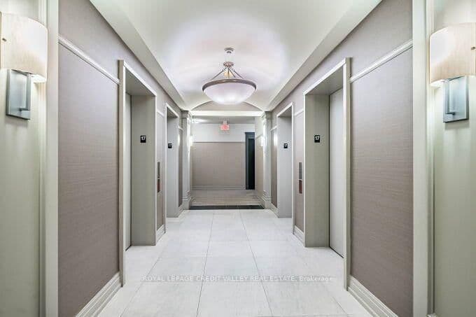 388 Prince Of Wales Drive, Unit 1706 thumbnail 6