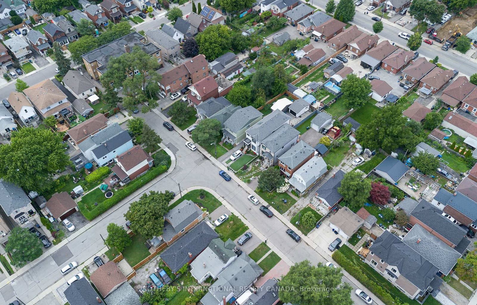 4 Marshall Boulevard thumbnail 10