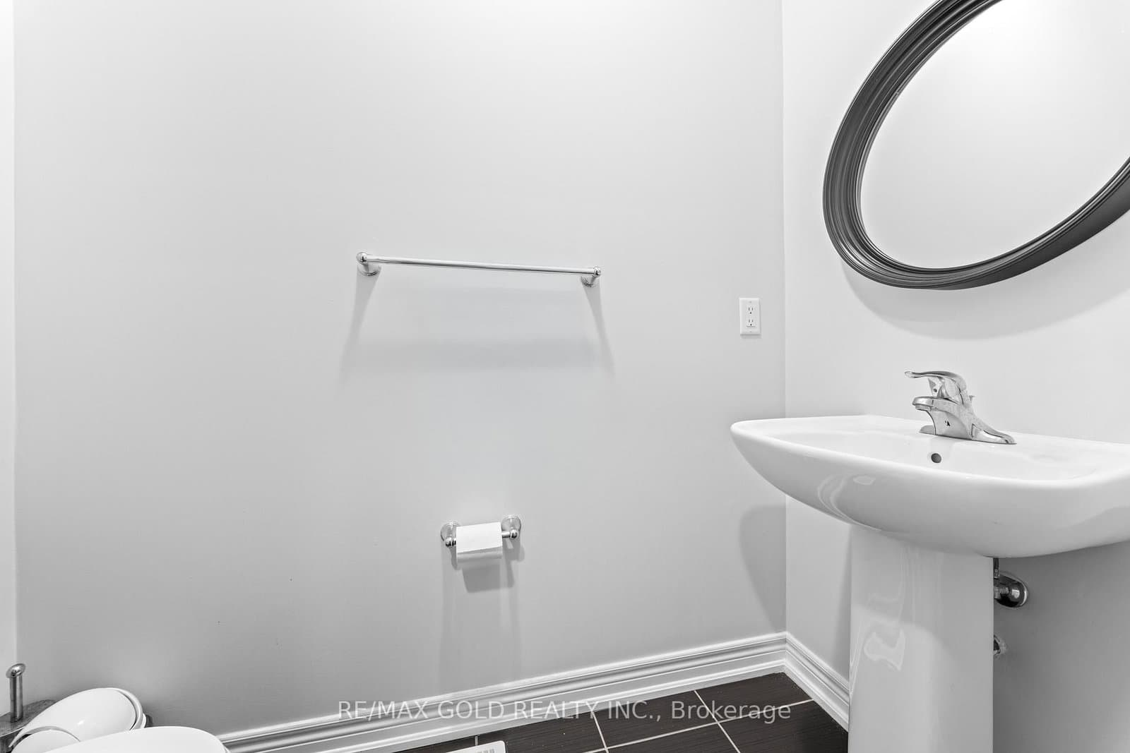 9 Goderich Drive thumbnail 20