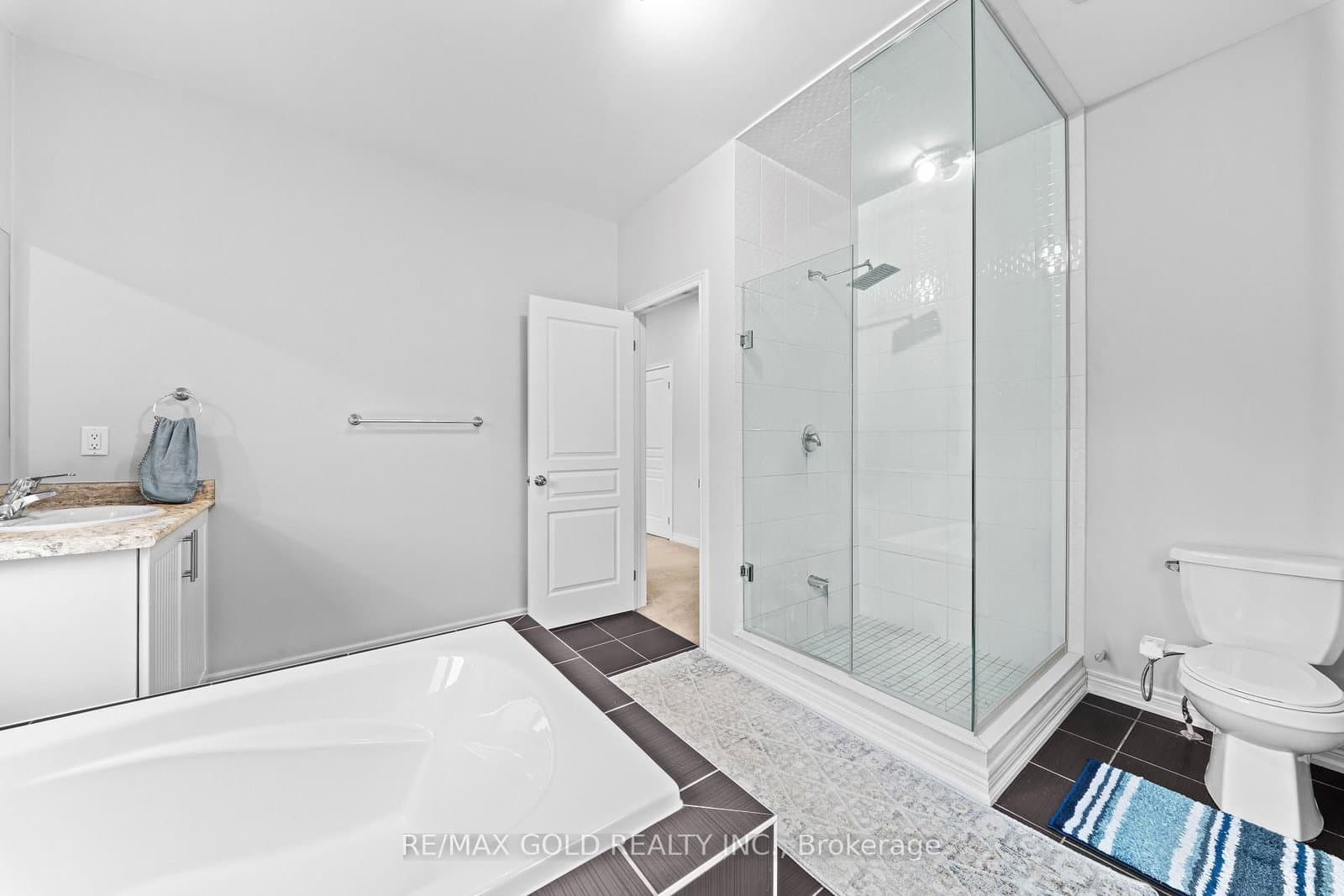 9 Goderich Drive thumbnail 28
