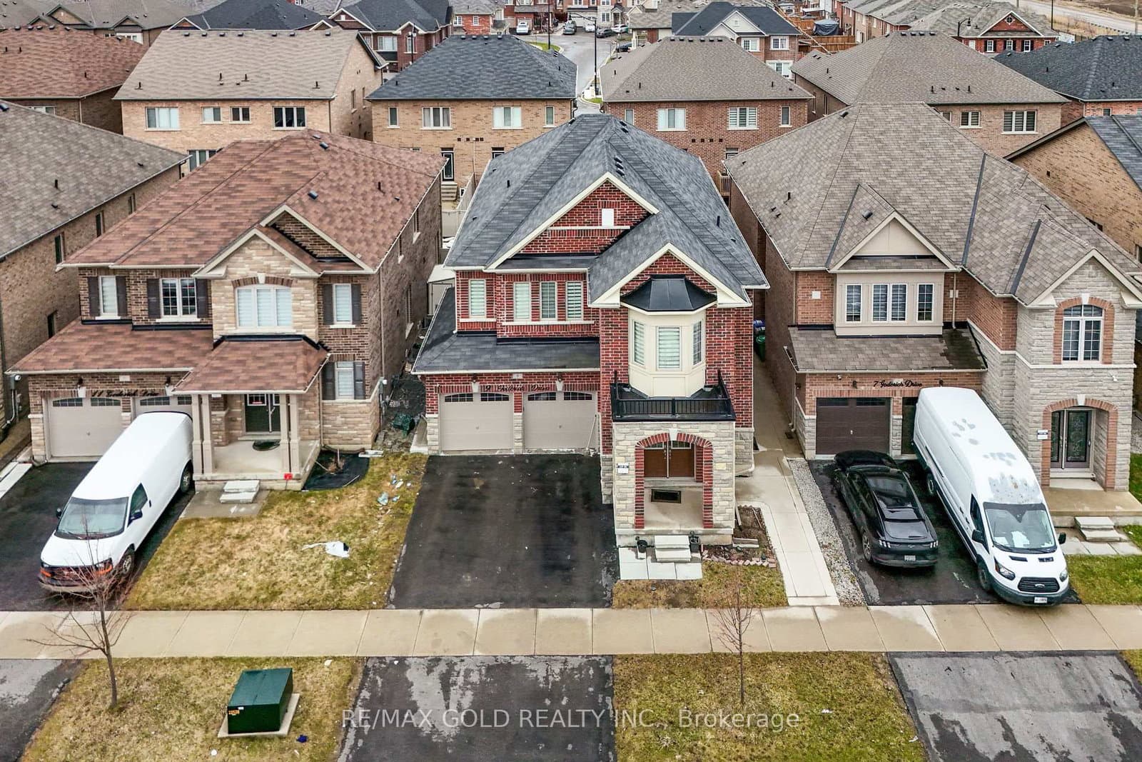 9 Goderich Drive thumbnail 3