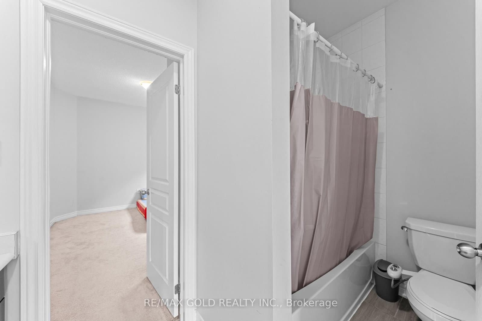 9 Goderich Drive thumbnail 32