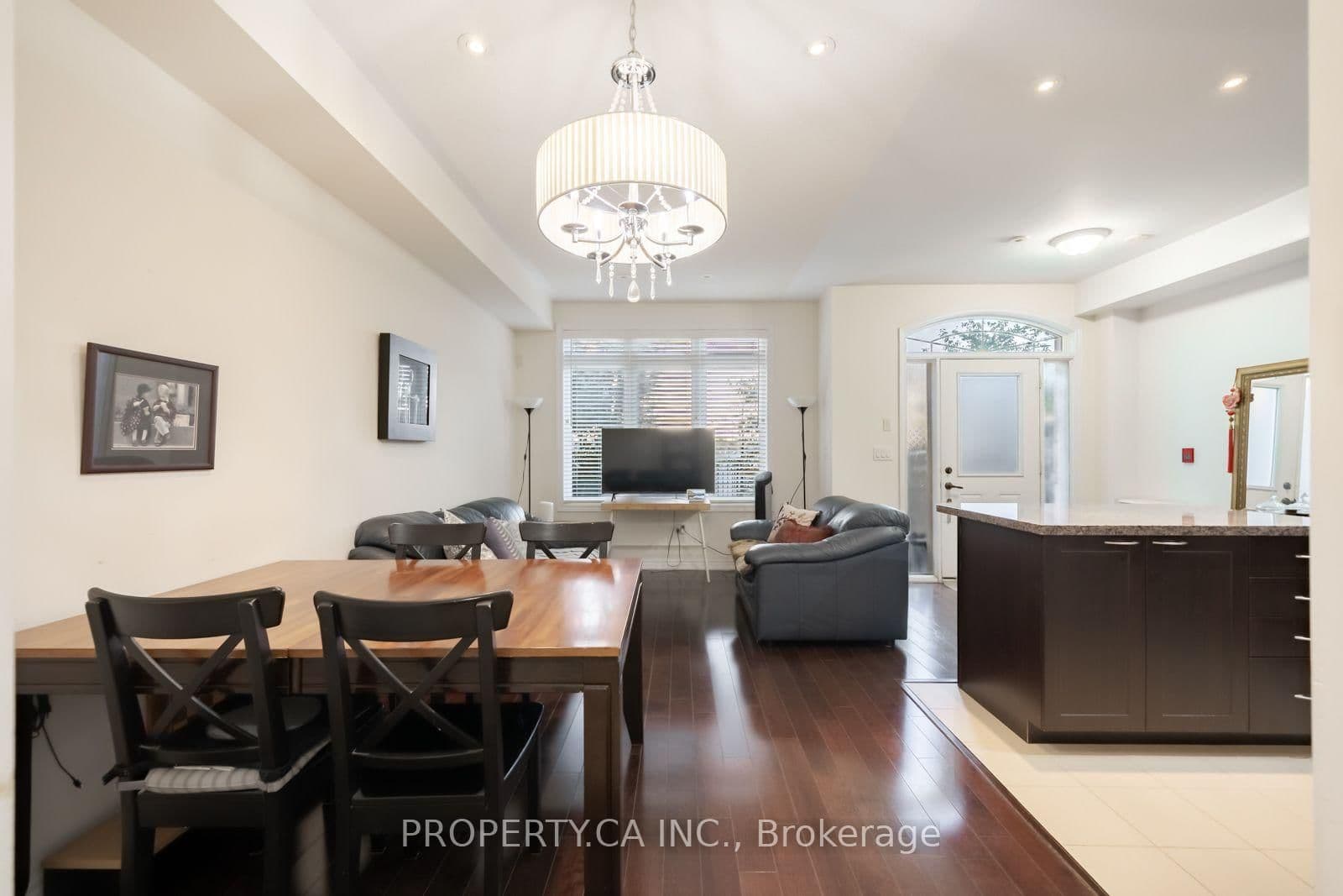 383 Prince Of Wales Drive, Unit 112 thumbnail 10