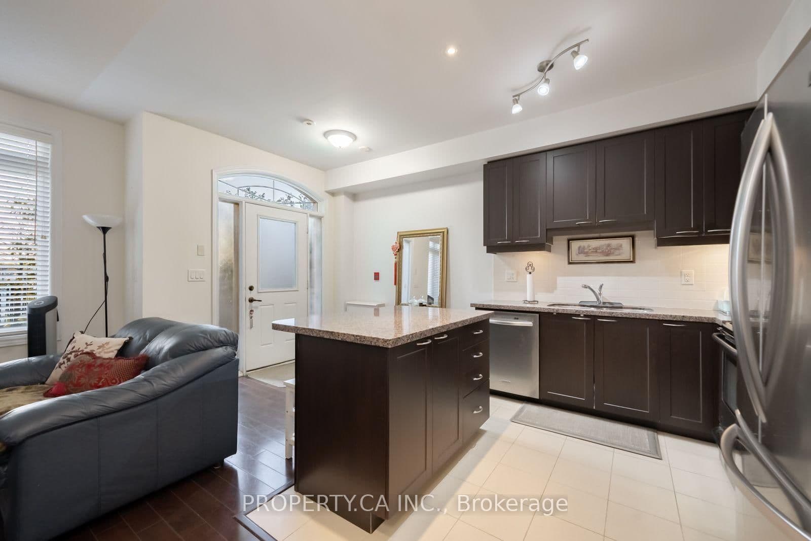 383 Prince Of Wales Drive, Unit 112 thumbnail 11
