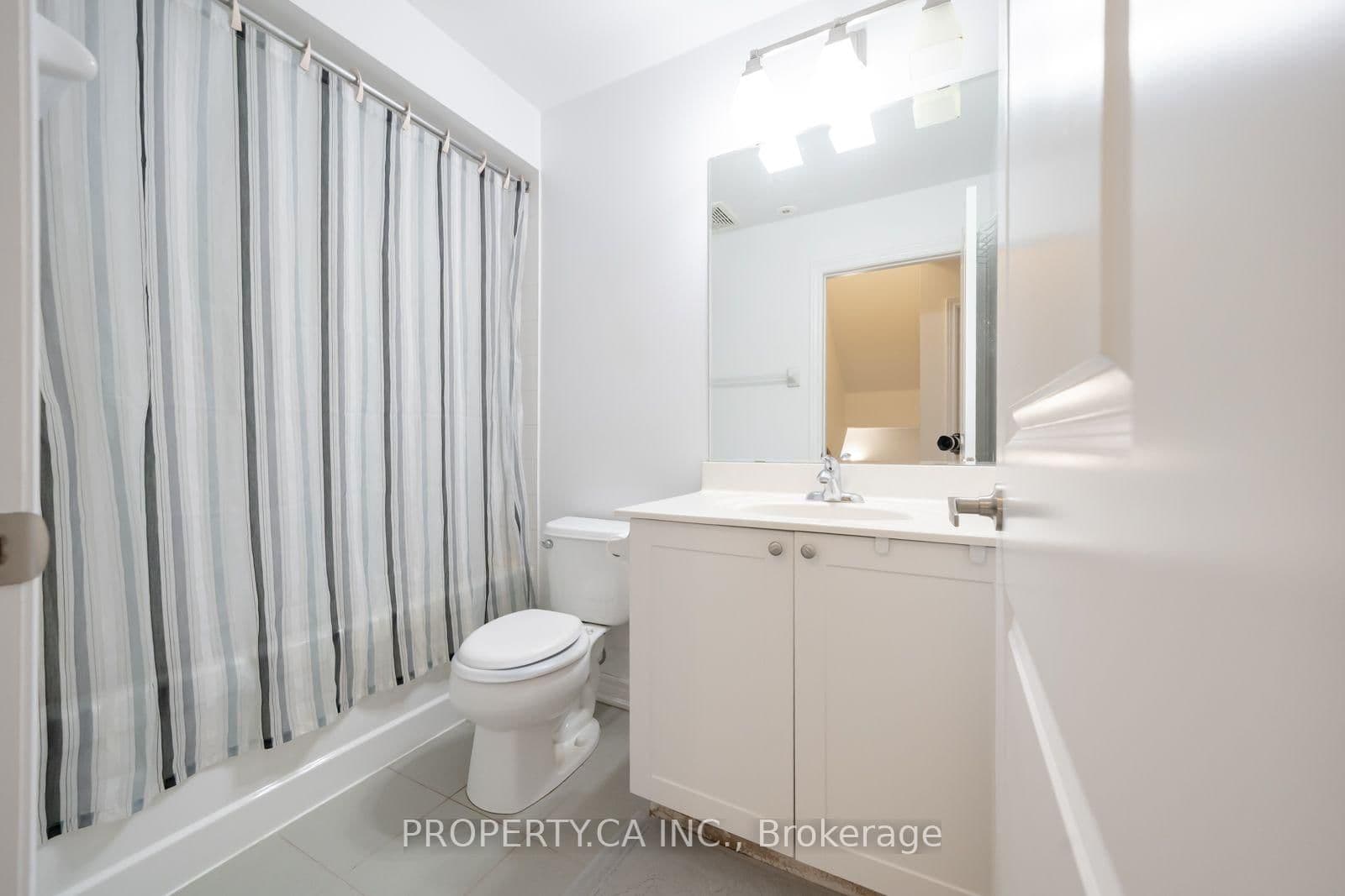 383 Prince Of Wales Drive, Unit 112 thumbnail 28