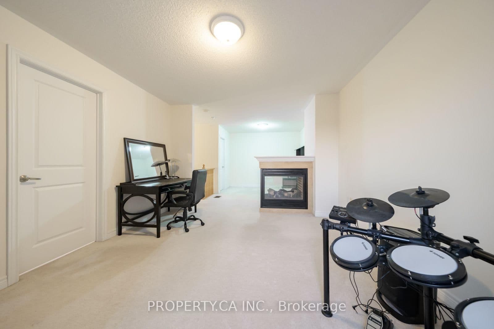 383 Prince Of Wales Drive, Unit 112 thumbnail 36